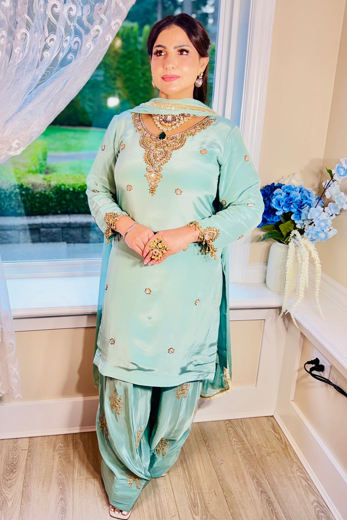 Mo-774